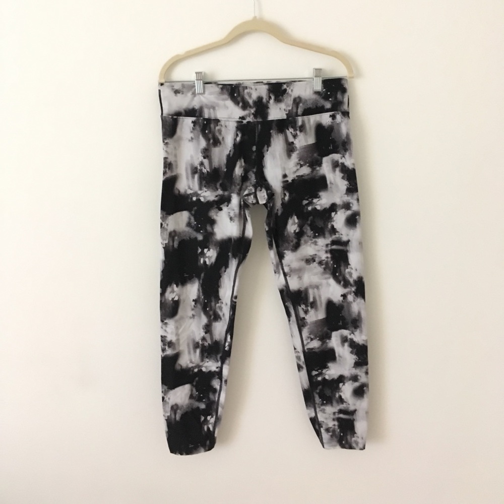 Calvin Klein black and white leggings